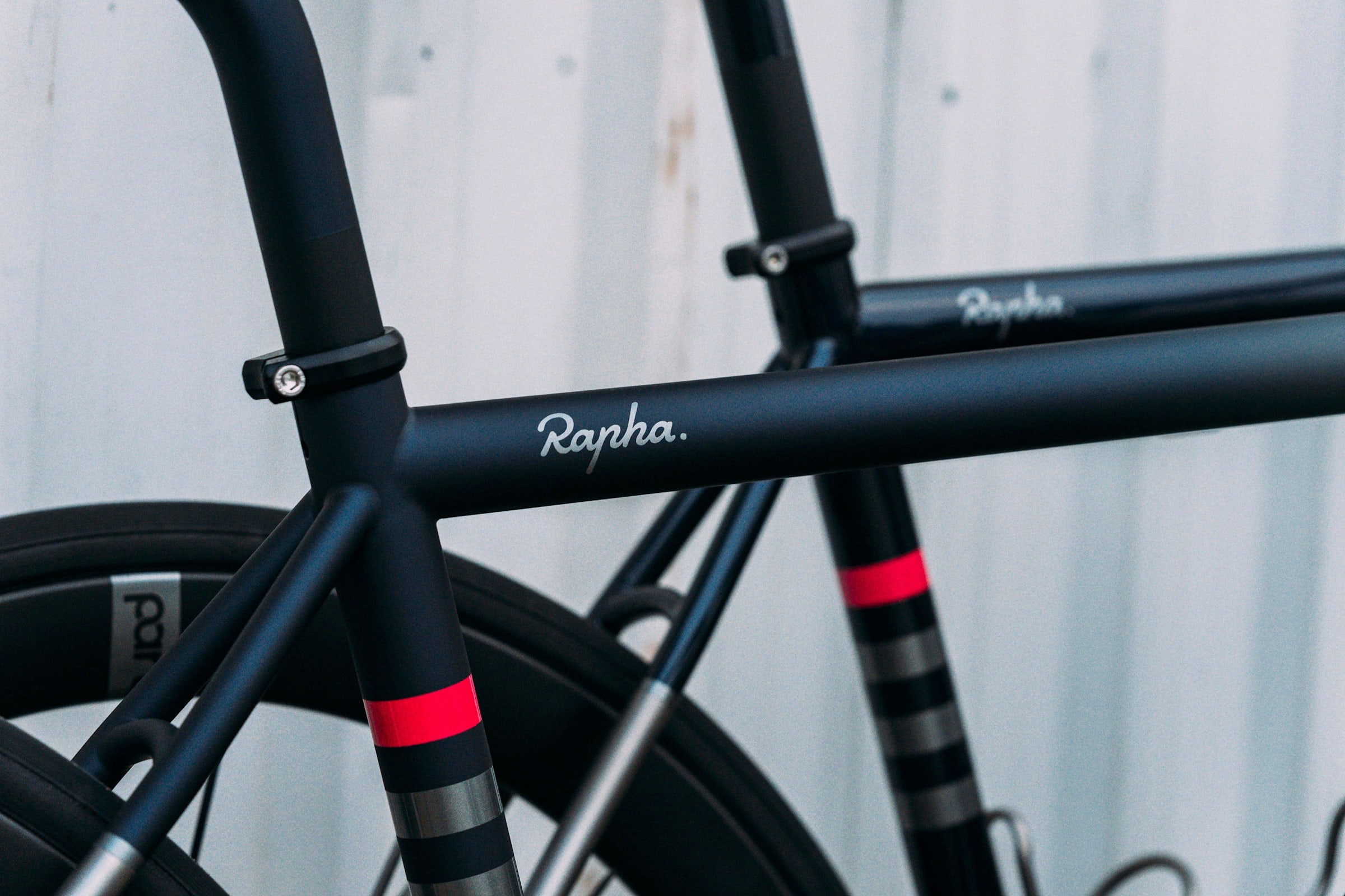 SPURS TO LAUNCH CYCLING KIT BY RAPHA