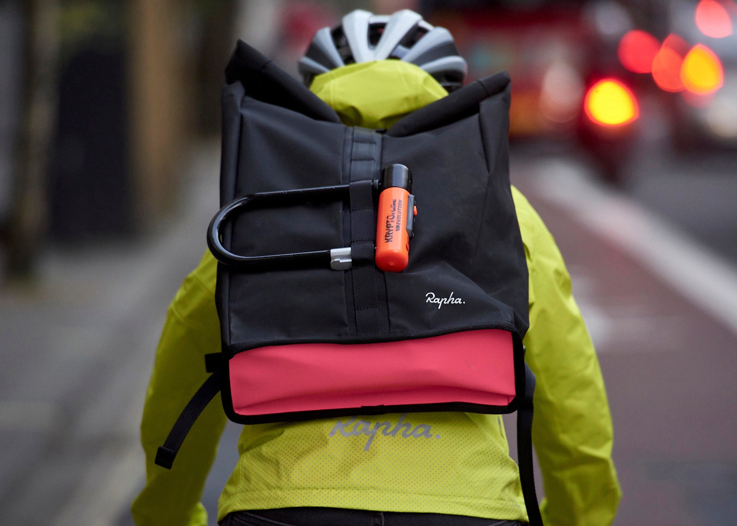 Rapha】関税送料込 ロールトップリップストップバックパック黒