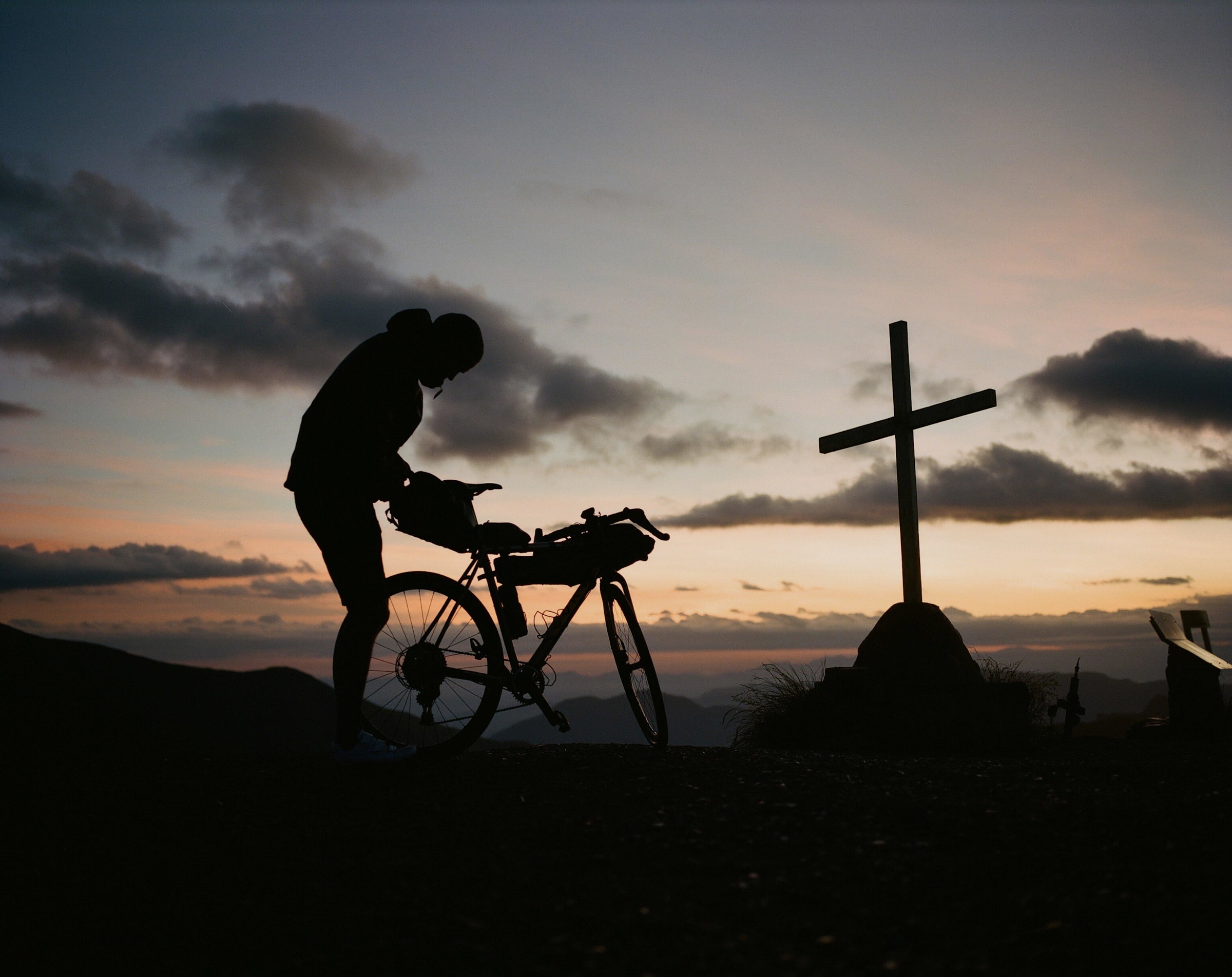 SUNSET WOMEN FLEECED CYCLING BIB PANTS WINDPROOF COMFORTABLE