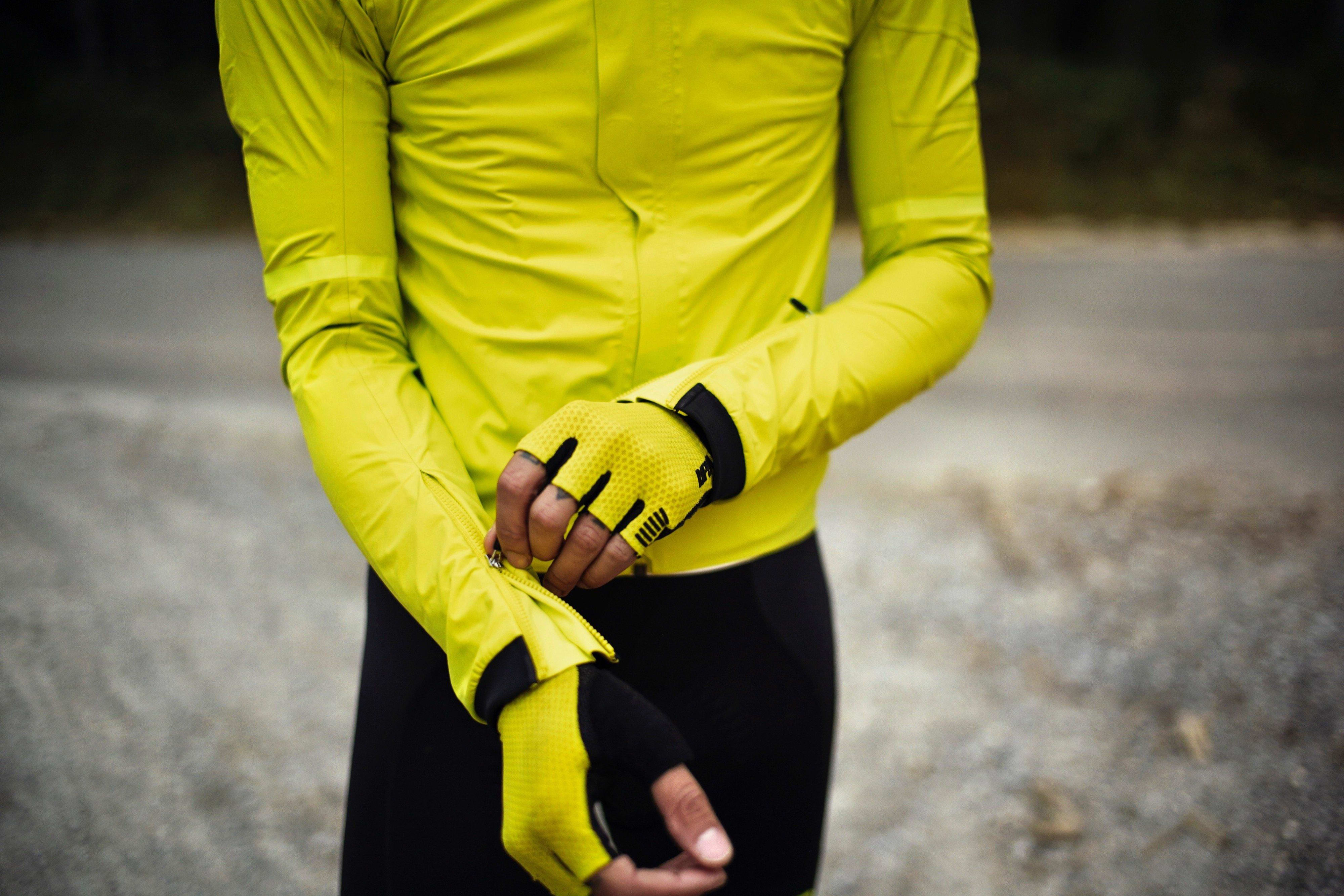 Rapha hi vis jacket hot sale