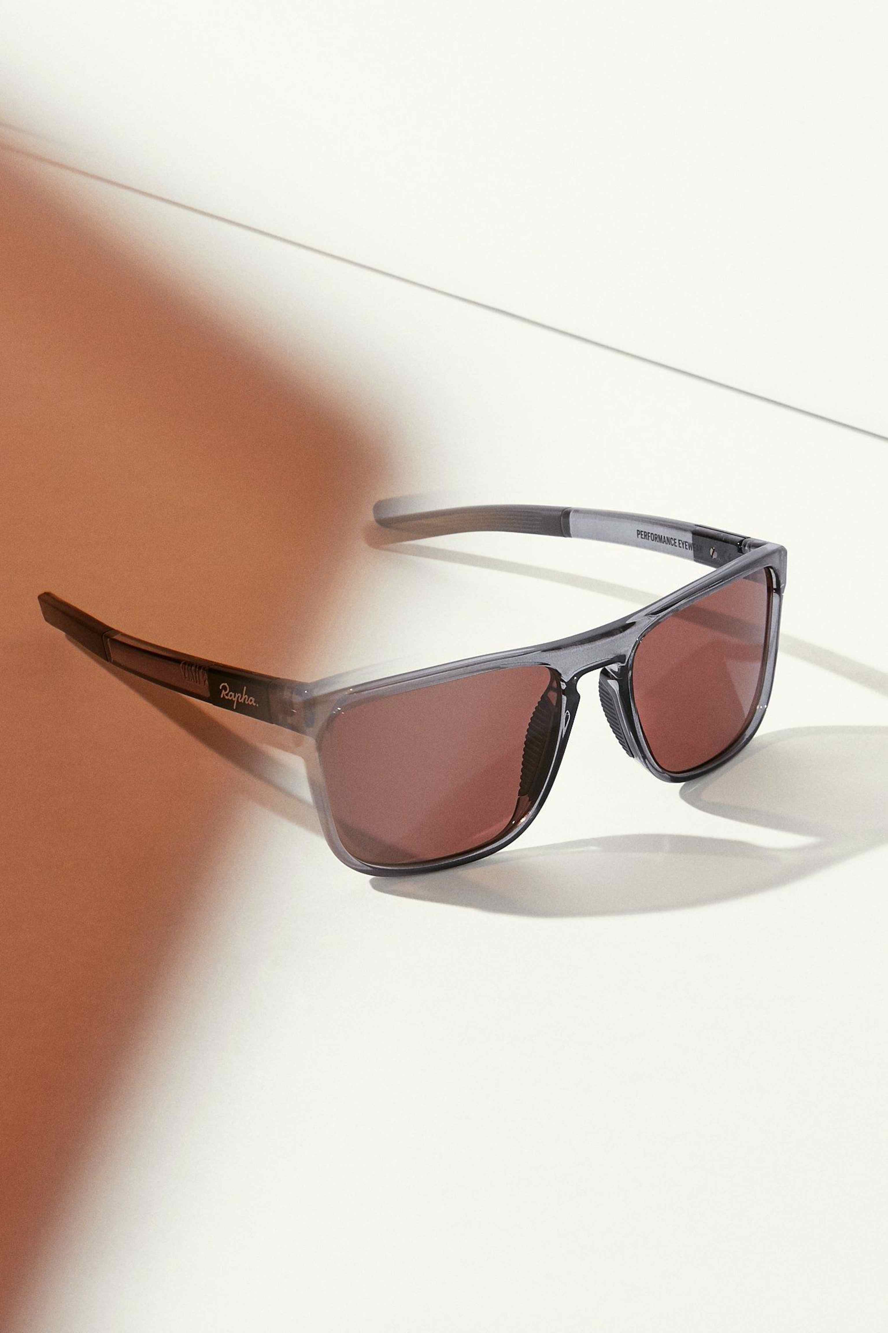 w*2様 Rapha Classic Glasses : ロードバイク アイウェ PRO TEAM FLYWEIGHT GLASSES、Classic Glasses II Raphaの新作