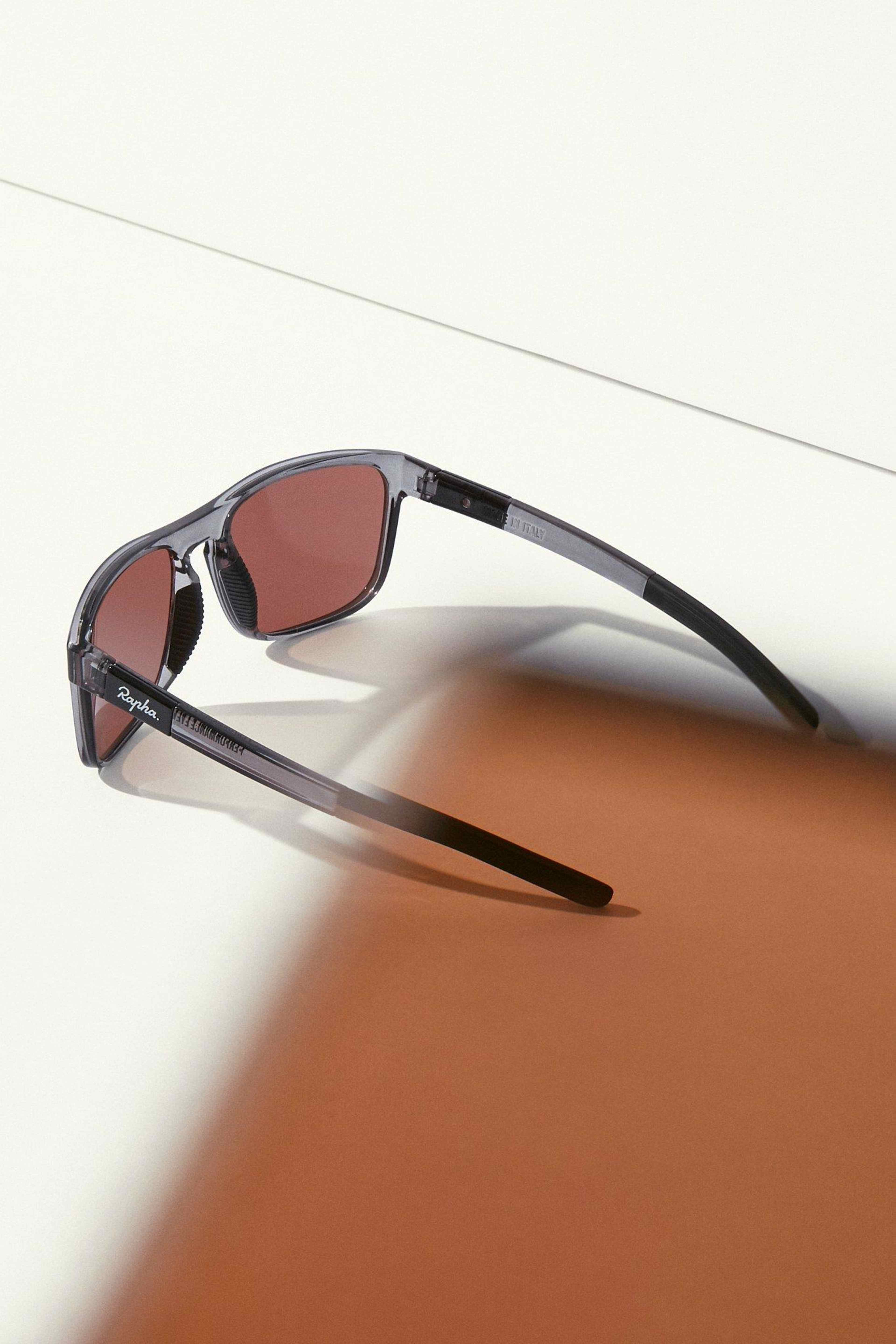 ほぼ未使用 Rapha Classic Glasses The World's Finest Cycling Clothing and Accessories. | Rapha