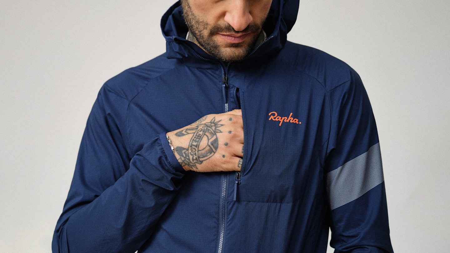 ウェア Rapha proteam lightweight wind jacket Rapha Pro Team Lightweight Wind Jacket has got your back