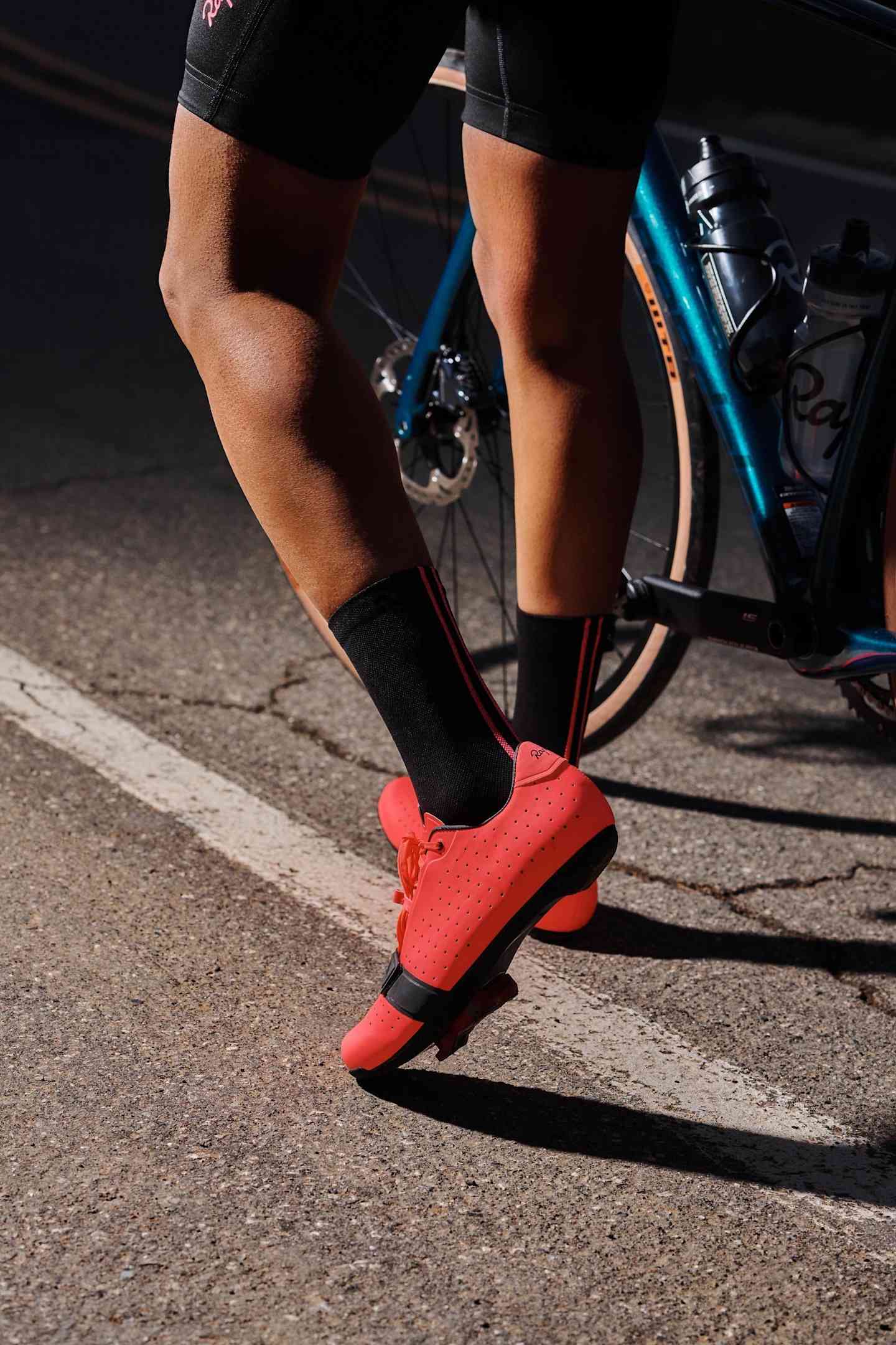 Rapha RCC classic road shoes 45.5 black-high vis pink New Kicks: Rapha Classic and Explore Shoes - FeedTheHabit.com main image 2