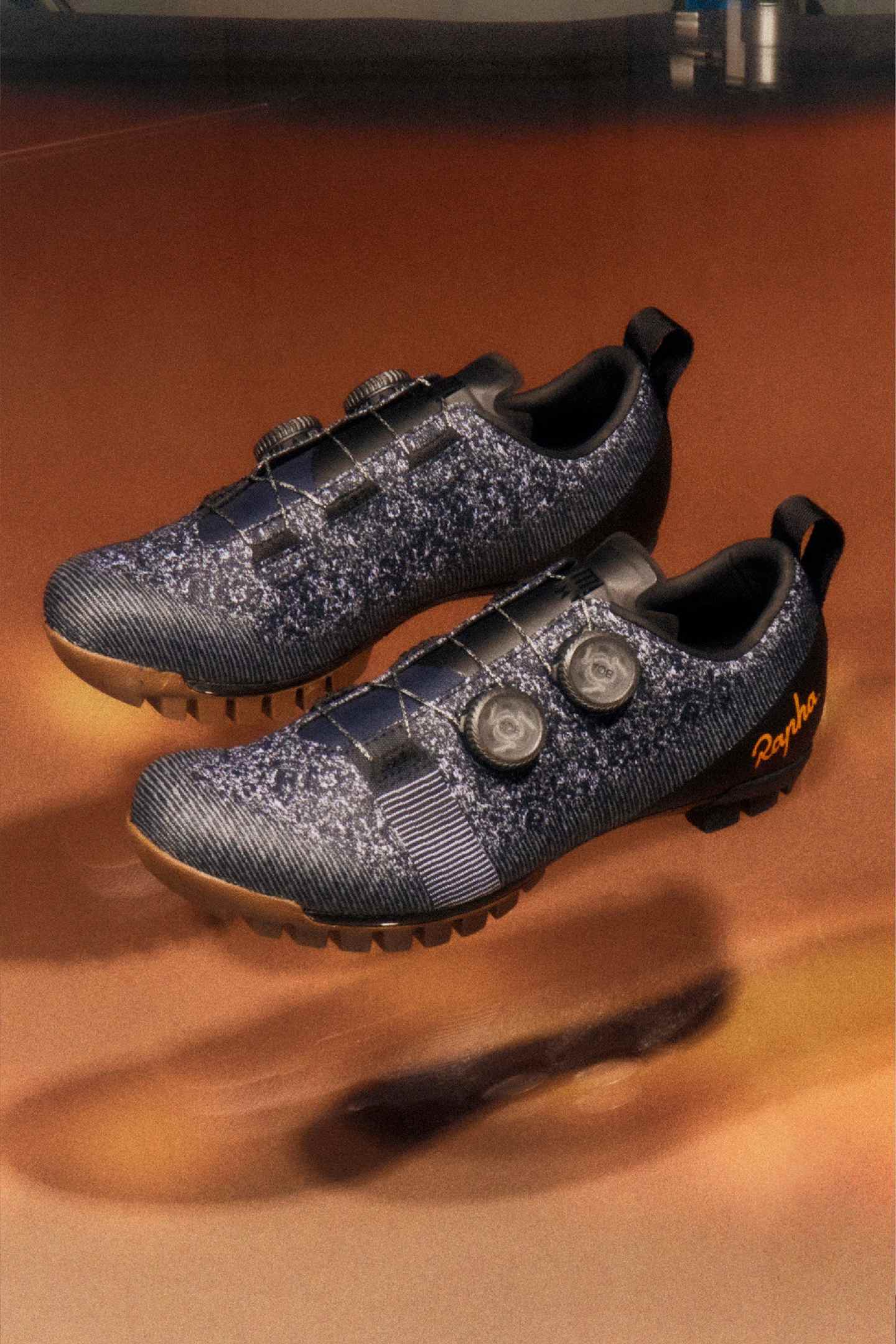 おまけ付き Rapha エクスプロアシューズ43